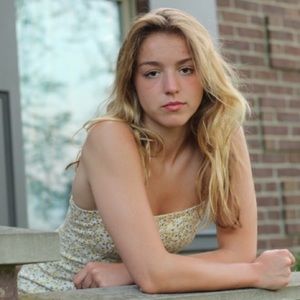 Meet your Posher, Skylar